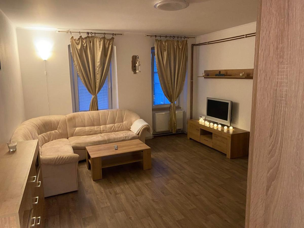Apartmentscarlsbad การ์โลวีวารี ภายนอก รูปภาพ