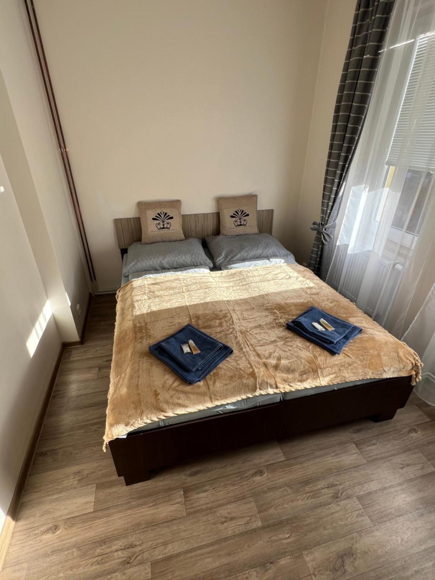 Apartmentscarlsbad การ์โลวีวารี ภายนอก รูปภาพ